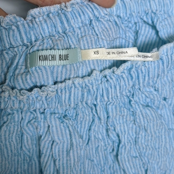 Urban Outfitters Short Top - Picture 3 of 4